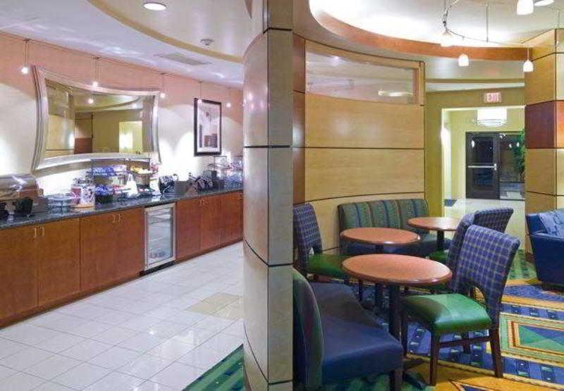 Springhill Suites Savannah Airport Interior photo