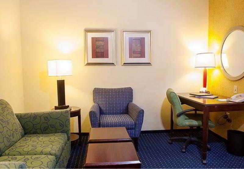 Springhill Suites Savannah Airport Exterior photo